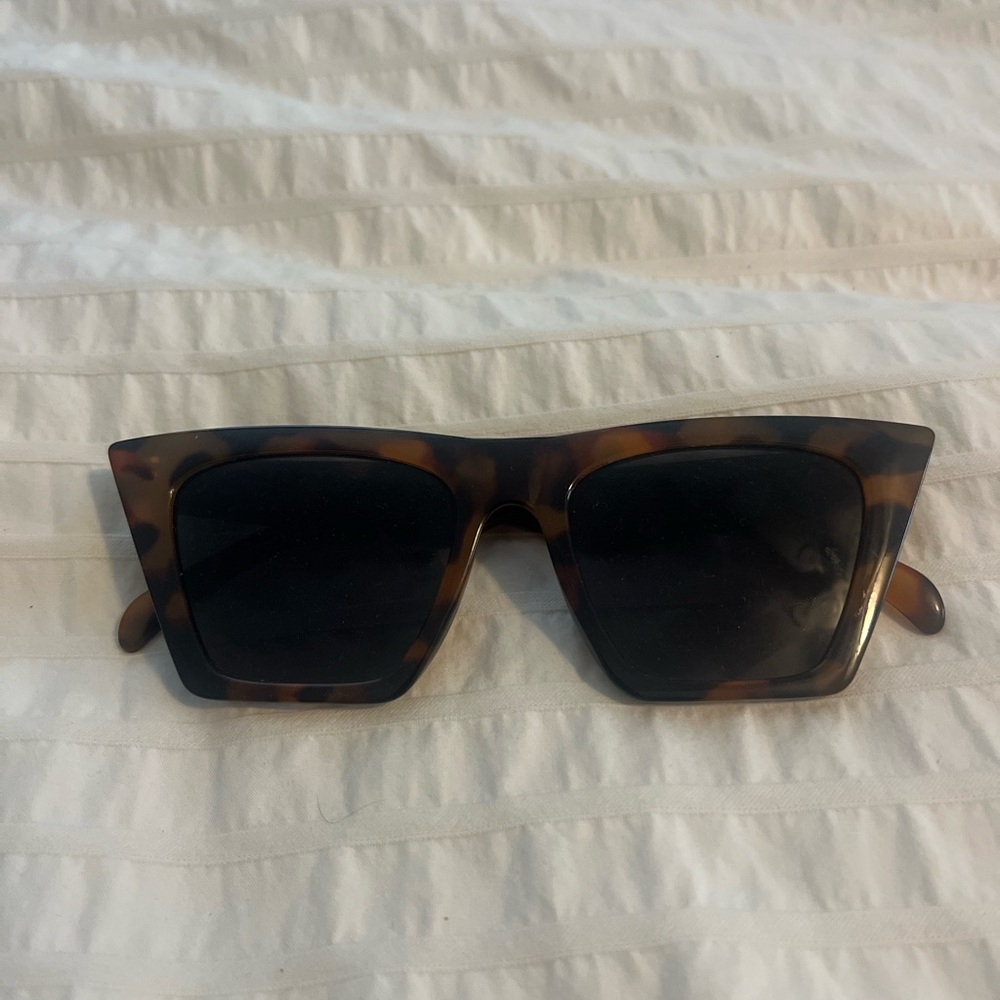 Tortoise Shell Square Sunglasses